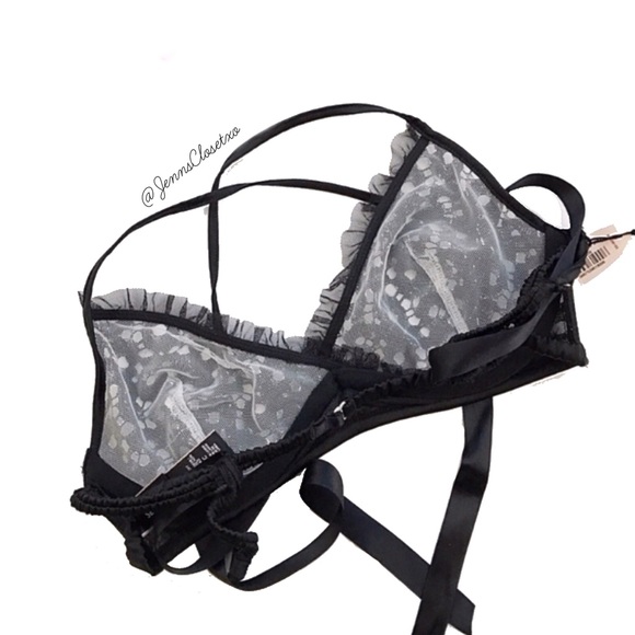 •Victoria’s Secret• Unlined Underwire ribbon bra - Picture 3 of 4